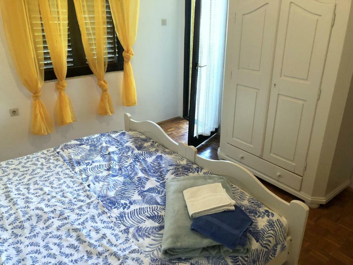 Guesthouse Vila Ruzmarin Ждрелац Экстерьер фото